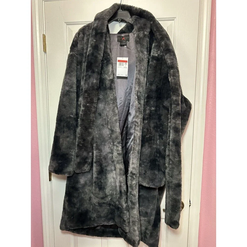Size L Nike Jordan Brooklyn Faux Fur Robe Thunder Grey HV1044-036 Men’s NEW